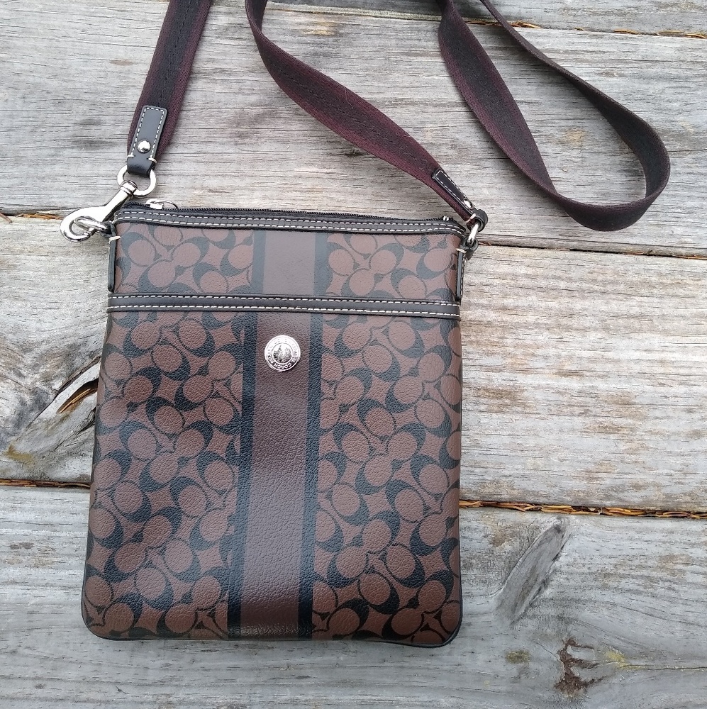 Authentic coach crossbody